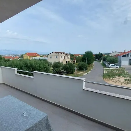 Apartament Baras Nin
