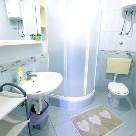 Baras Apartament *